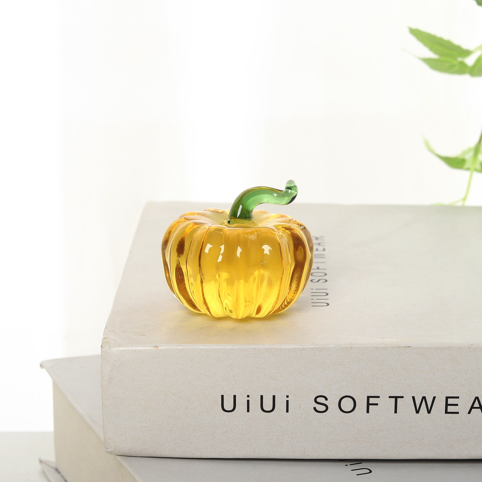 Paper Weight Crystal - Patung labu kristal kuning Dekor pesta
